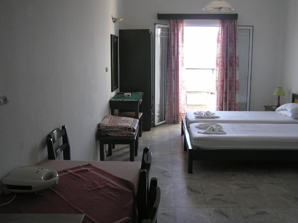 Knossos Aparthotel Pánormos Buitenkant foto
