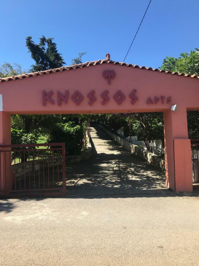 Knossos Aparthotel Pánormos Buitenkant foto